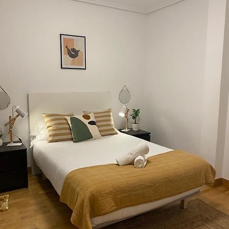 Apartamento Amplio Y Central A Pie De Playa La Concha Saint-Sébastien Extérieur photo